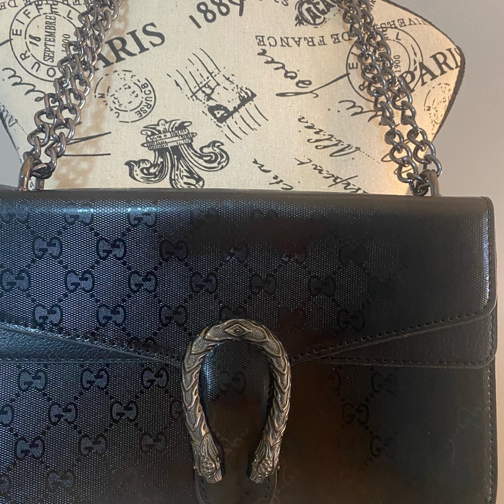 Elegant Black Chain Shoulder Bag - Picture 2 of 13